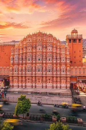 Hawa Mahal in Jaipur, Rajasthan at sunset showcasing the iconic Pink City architecture and heritage landmarks.